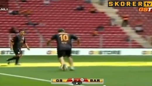 VIDEO FABULOS! Hagi a facut ce nici Ronaldinho si Neymar nu pot! Faza DEMENTIALA care i-a terminat pe zeii de la Barcelona