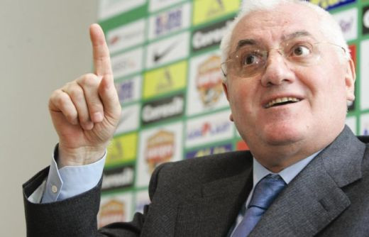 PROBLEME cu gazonul pe National Arena! Dragomir se plange: Imi pare rau ca n-au tras copertina mai devreme