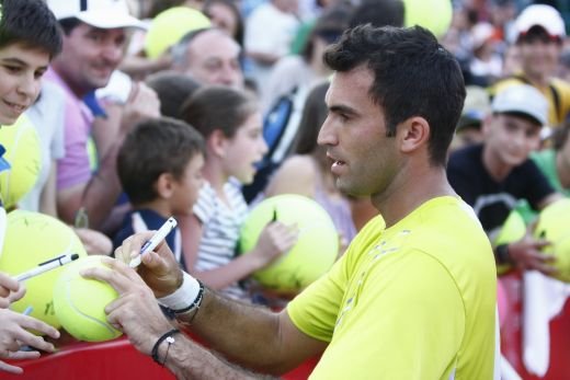 Tecau a trecut de Novak Djokovic si va juca finala turneului de la Beijing!