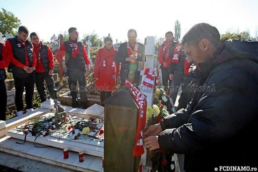 EMOTIONANT! Stoican i-a dus pe dinamovisti la mormantul lui Haldan! 13 ani de lacrimi pentru 'Unicul Capitan'! FOTO_3