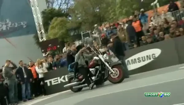 GENIAL! Faza zilei, pentru care a primit 2000 $! Ce a trebuit sa faca pentru bani! VIDEO