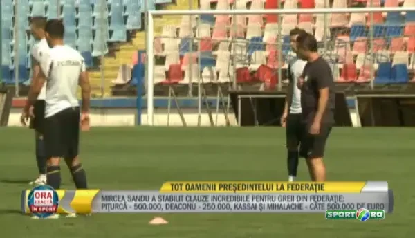 "Reghecampf este foarte in urma din punct de vedere tactic!" Andrei Vochin neaga orice conflict cu antrenorul Stelei! Care crede ca e problema lui Reghe: