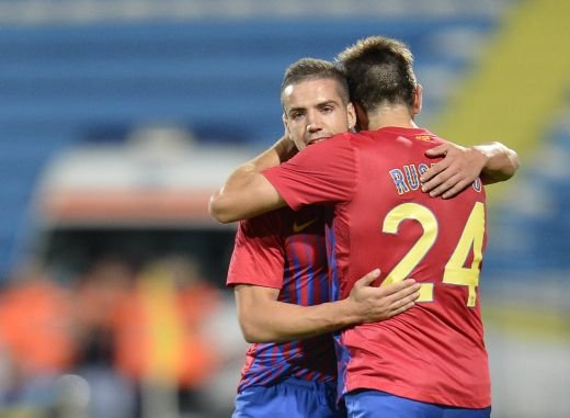 Rusescu a venit DE URGENTA in Romania! Nu pentru un transfer la Steaua, ci pentru a petrece alaturi de Chipciu! :) Ce a spus atacantul Sevillei: VIDEO