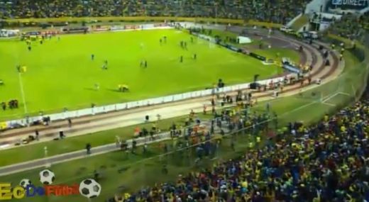 Imagini DEMENTIALE! Nationala lui Tony Valencia a sarbatorit in mare stil calificarea la Mondial! Mesaj emotionant al jucatorului de la United:_3