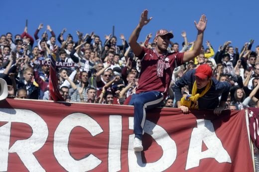 Rapid, victorie cu un gol in prelungiri: 3-2 cu Farul Constanta! 5000 de suporteri au fost pe Giulesti, Rapid e lider in clasament!