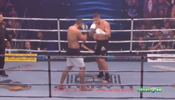 Rico Verhoeven l-a batut pe Ghita in finala piramidei de la Chicago! "Prima repriza a fost clar a lui Ghita" VEZI finalul luptei: