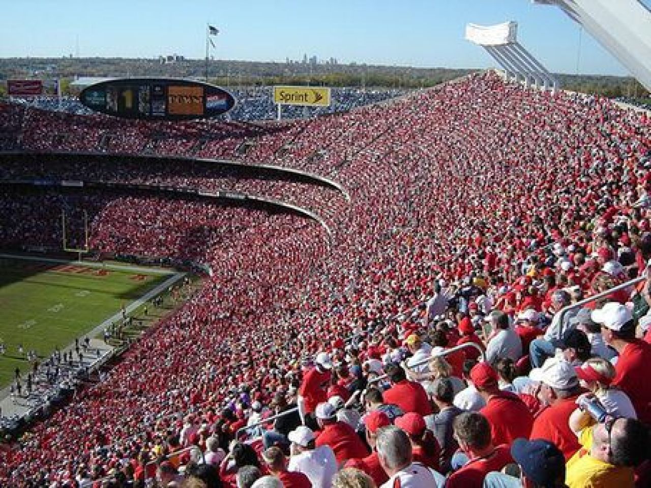 Oficial, RECORD omologat de Guiness Book! Acesta este cel mai GALAGIOS stadion al lumii: