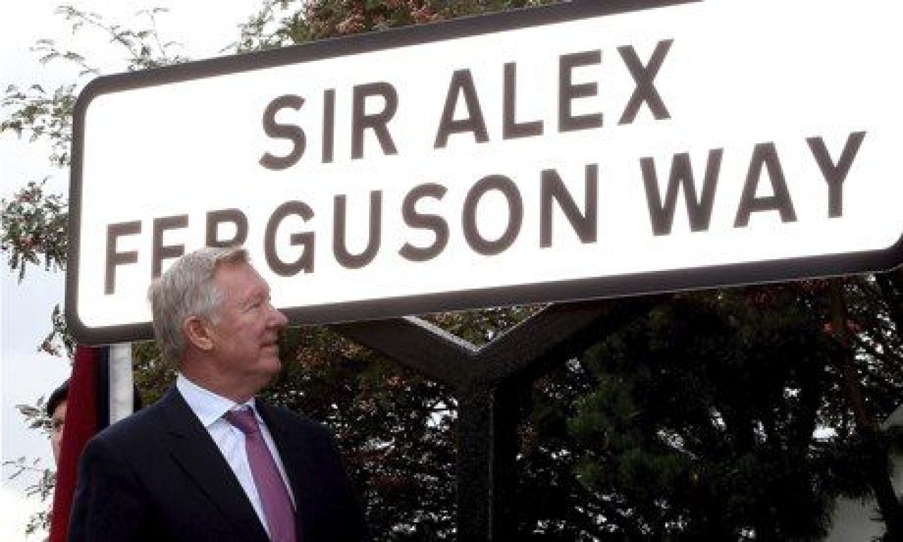 CE ONOARE: 'Sir Alex Ferguson' este numele unei strazi din Manchester!