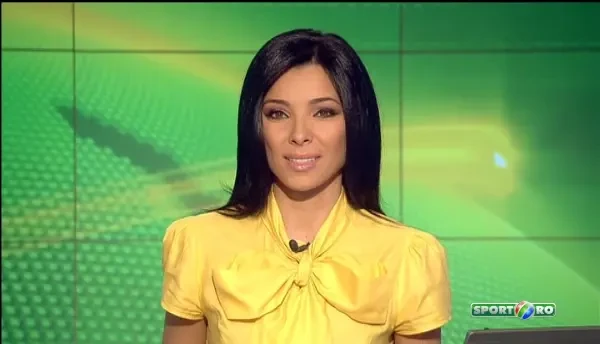 Cei mai sexy rugbisti de la Stade Francai au chemat INTARIRI! Doi fotbalisti SE DEZBRACA pentru un super calendar sexy: