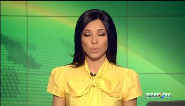 Cel mai spectaculos accident la raliu! Doi italieni au iesit AMETITI din masina :) VIDEO