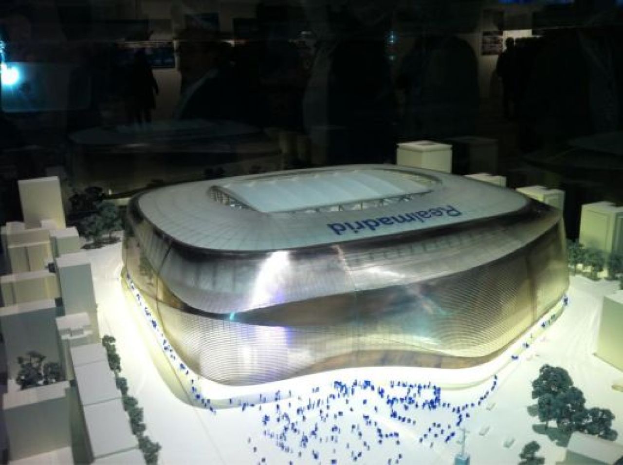 FOTO SPECTACULOS! Adio Bernabeu? Real va juca pe una dintre cele mai frumoase arene din lume! Vezi cele 4 variante:_4
