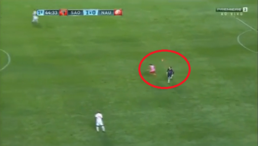 Jos SOMBRERO pentru Rogerio Ceni! Portarul golgheter a UMILIT un atacant cu un procedeu genial! VIDEO: