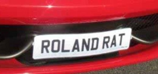 VIDEO Rat a ramas MASCA in parcare! Colegii de la West Ham i-au facut o farsa de milioane! Ce i-au scris pe masina :)_2