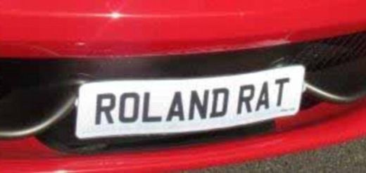 VIDEO Rat a ramas MASCA in parcare! Colegii de la West Ham i-au facut o farsa de milioane! Ce i-au scris pe masina :)_2
