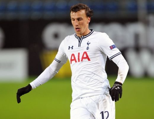 LIVE BLOG 3 in 1 | Chiriches, integralist in Aston Villa 0-2 Tottenham: 