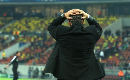 FOTO Champions League l-a DISTRUS pe Reghecampf! Antrenorul Stelei si-a pus mainile in cap la finalul meciului! Cum a fost surprins: