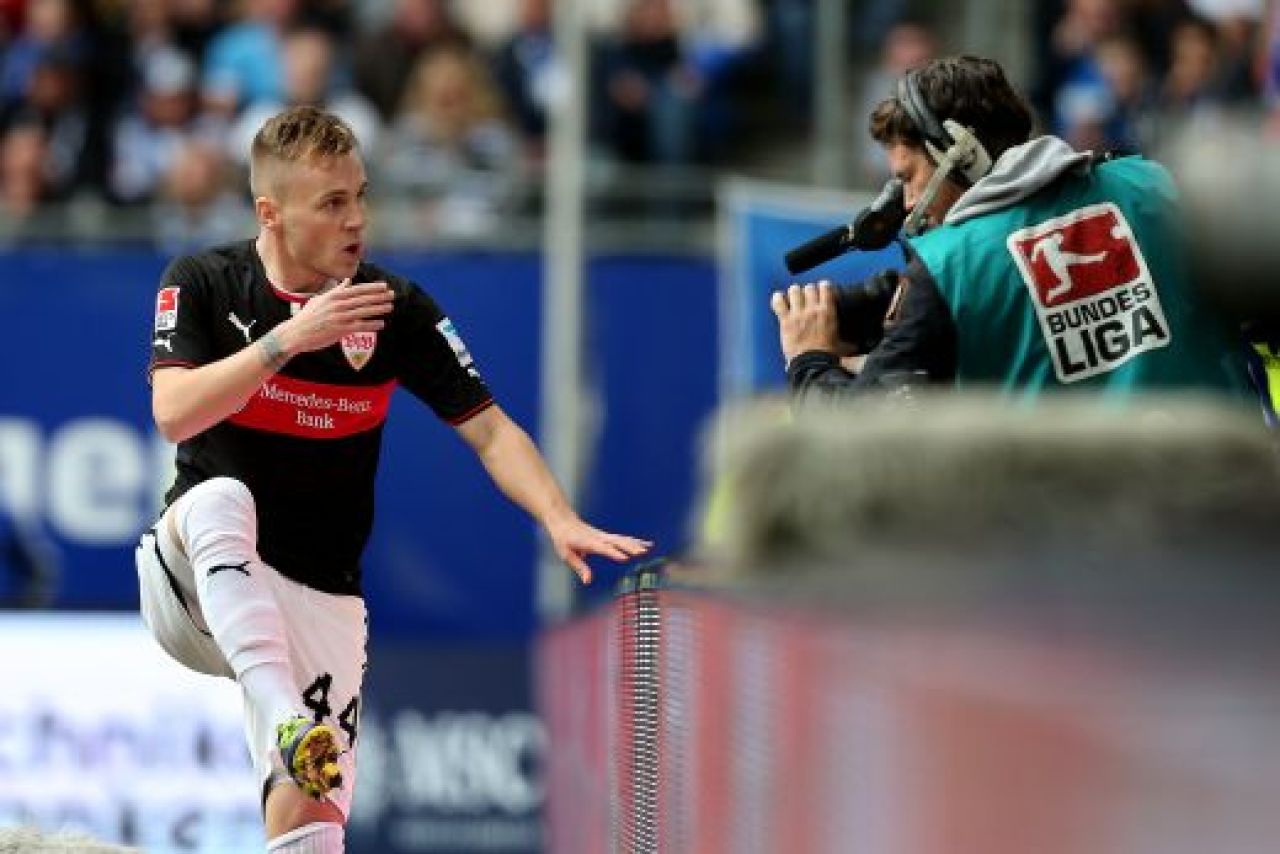 FANTASTIC! Maxim este cel mai tare jucator din ultimii 10 ani din Bundesliga! Site-ul oficial i-a gasit o noua porecla omului care l-a depasit pe Ozil_1
