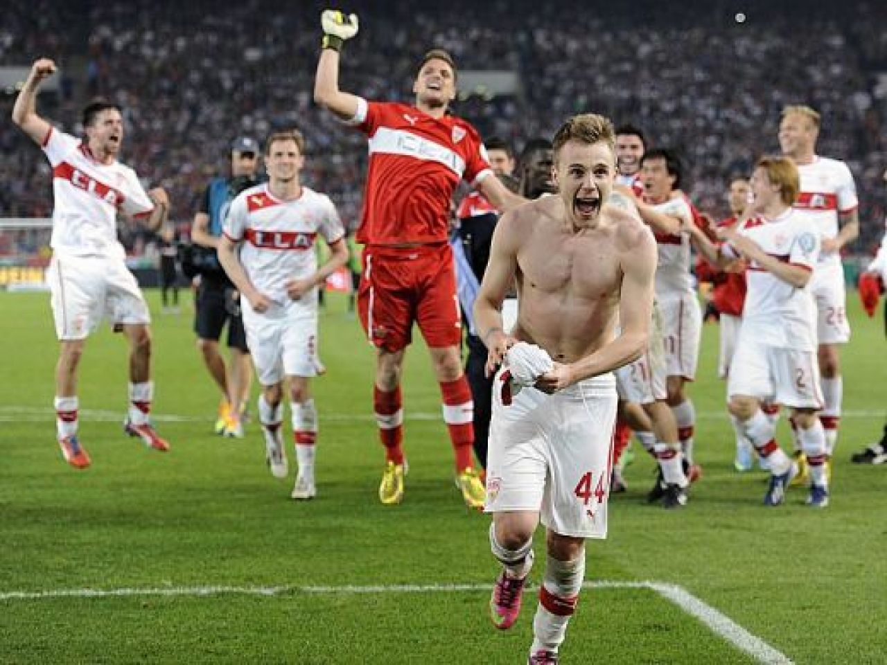 LIVEBLOG 4 plus 1 | Chiriches a facut un nou meci mare in Anglia! Lille 2-0 Monaco! Udinese 0-3 Inter! Roma si-a stricat 'RECORDUL de 10'! VIDEO REZUMATE_1