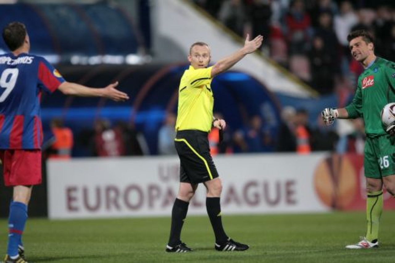 LIVE BLOG Ba se poate! INCREDIBIL! Steaua a fost DISTRUSA in prelungiri, Reghe a intrat in teren de nervi! Basel 1-1 Steaua_4