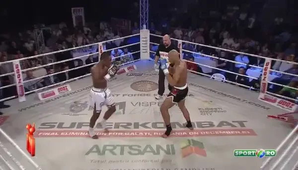 D&rsquo;Angelo Marshall (Surinam) vs Pacome Assi (Coasta de Fildes)