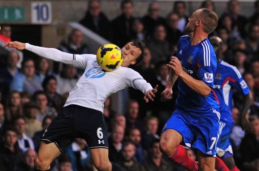 SURPRIZA pentru cei care vor sa-i vada pe Chiriches si Rat in Premier League! Anuntul facut astazi de The Guardian:
