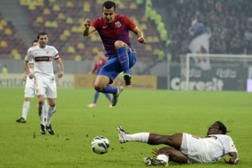 Un stelist isi face bagajele si PLEACA din Ghencea! Cele doua TINTE ale Stelei sunt in ultimul an de contract: