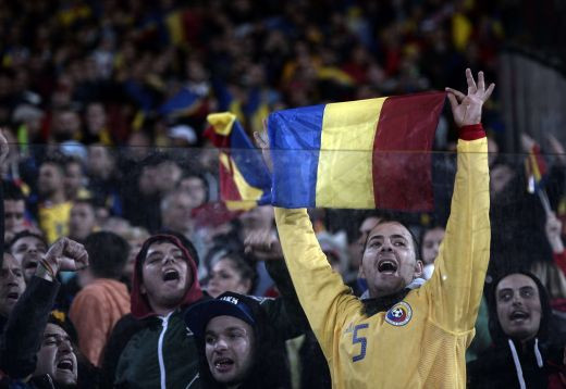 FOTO OFFSIDE la golul grecilor! Barajul, aruncat in aer de o decizie DUBIOASA de arbitraj! Ce s-a intamplat la deschiderea de scor:_3