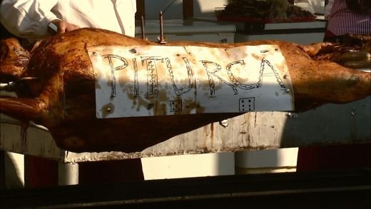 Stirile din Sport PRO TV, ora 20:00: Piturca, facut la protap in centrul Capitalei! Imagini de senzatie!