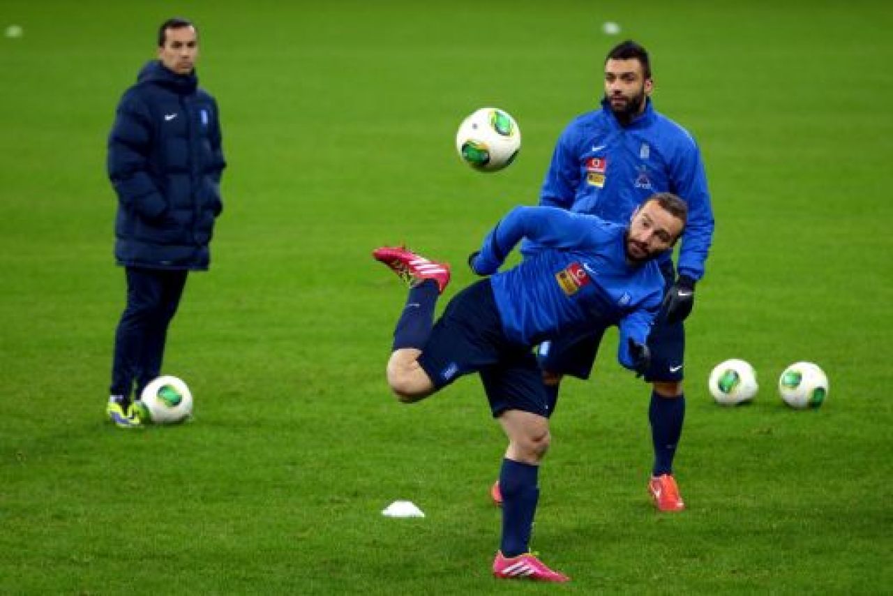 LIVE BLOG MondiAl dracu' de greu | Romanii au FUGIT de suporteri! Nationala PRABUSITA a terminat in genunchi drumul spre Rio! Reactia de senzatie a fanilor_6