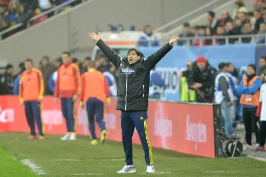 Piturca i-a felicitat pe jucatori in vestiar: Toti jucatorii mi-au placut! Grecia a fost mai buna, dar puteam primi un penalty! Ce a spus despre demisie: