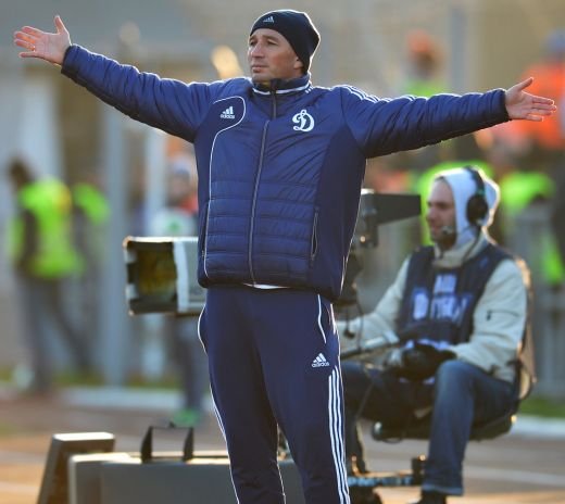 Dan Petrescu vs. Olaroiu, batalia pentru nationala! Romanii ii cer demisia lui Piturca, apare si o varianta surpriza pentru FRF!