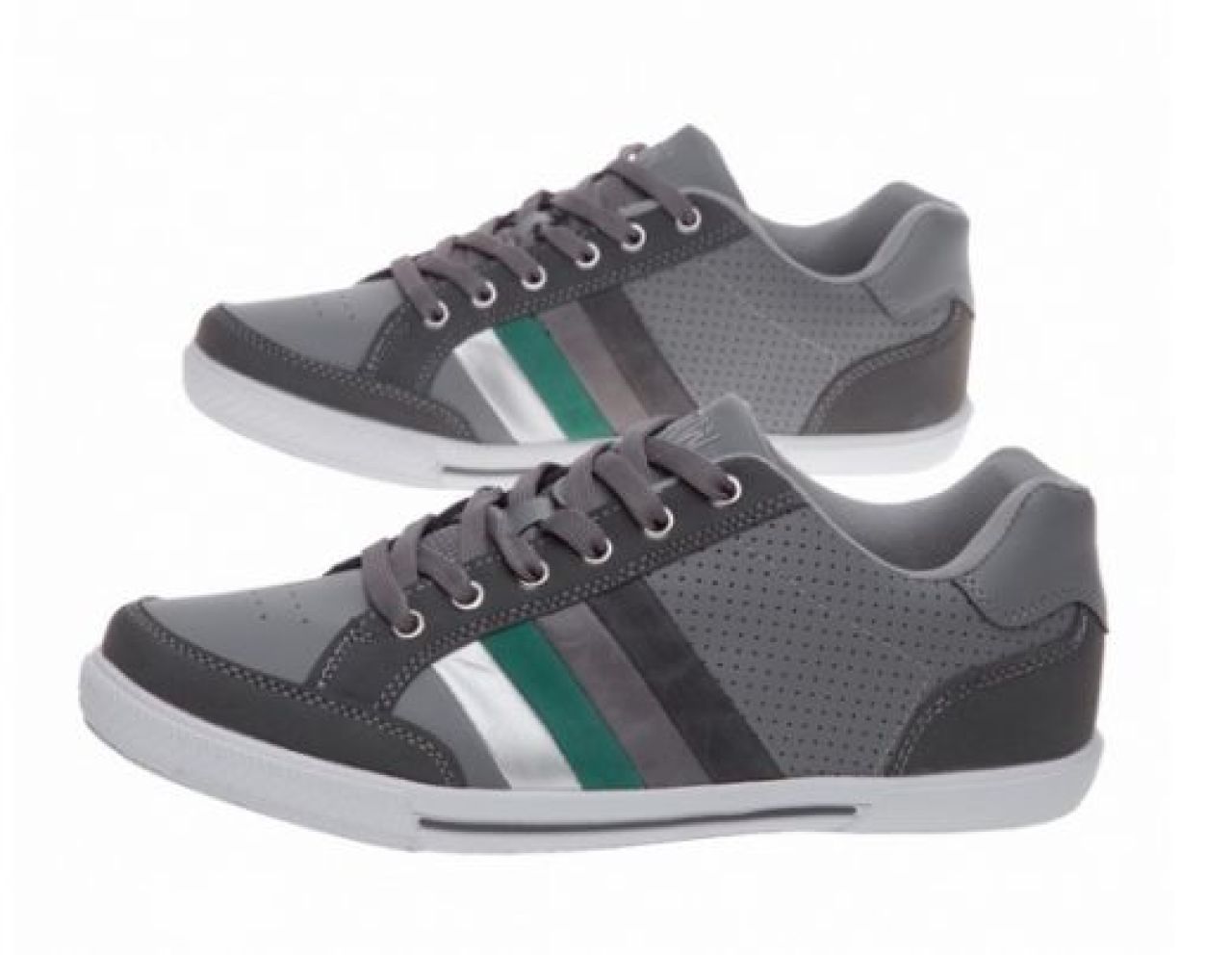 BLACK FRIDAY 2013: Cele mai tari reduceri la incaltaminte sport! Vezi ofertele de Black Friday_2