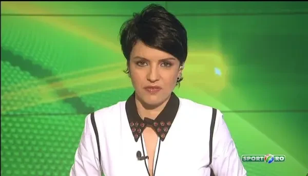 Smiley si-a lansat albumul Acasa ! E potrivit si pentru fotbalistii nationalei, care vad acasa mondialul brazilian! :) VIDEO