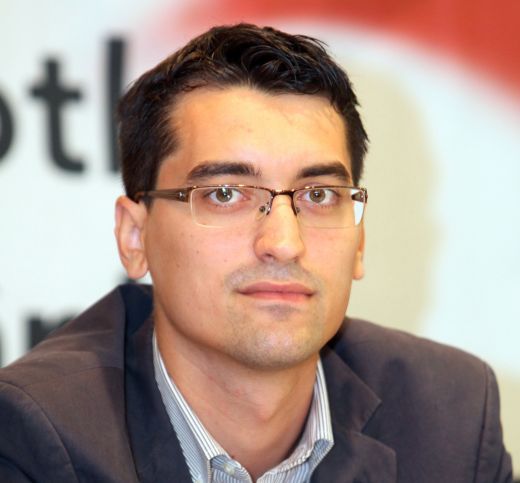 ARMA primului contracandidat pentru Gica Popescu la sefia FRF: vrea sa-l aduca pe Reghecampf la nationala!