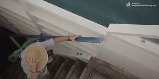 Cea mai tare experienta posibila in VIATA ASTA! A plecat in vacanta si s-a trezit intr-o aventura INCREDIBILA! Nu poti sa crezi ca asa ceva e adevarat