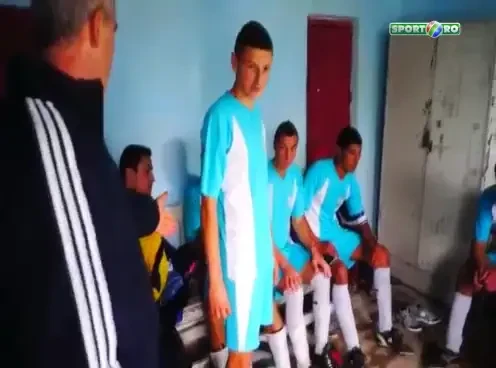 Azi in Faurei, maine in The New York Times! La pauza era 2-2, insa cuvintele antrenorului au schimbat totul! VIDEO CRIMINAL: cel mai tare discurs motivational din istorie!