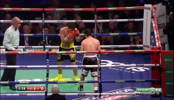 STEPHEN SMITH (Liverpool) v SERGIO MEDINA (Salta, Argentina)