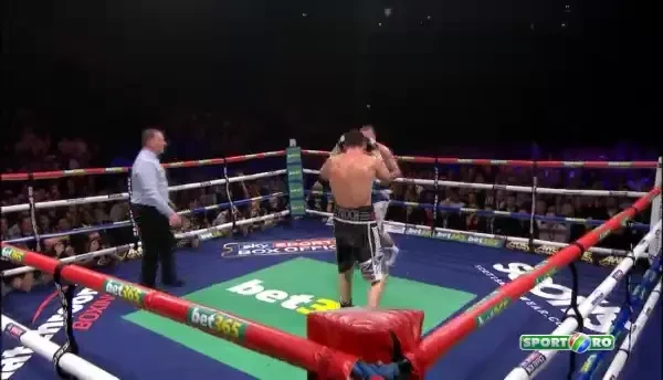 CARL FROCH (Nottingham) v GEORGE GROVES (Hammersmith)