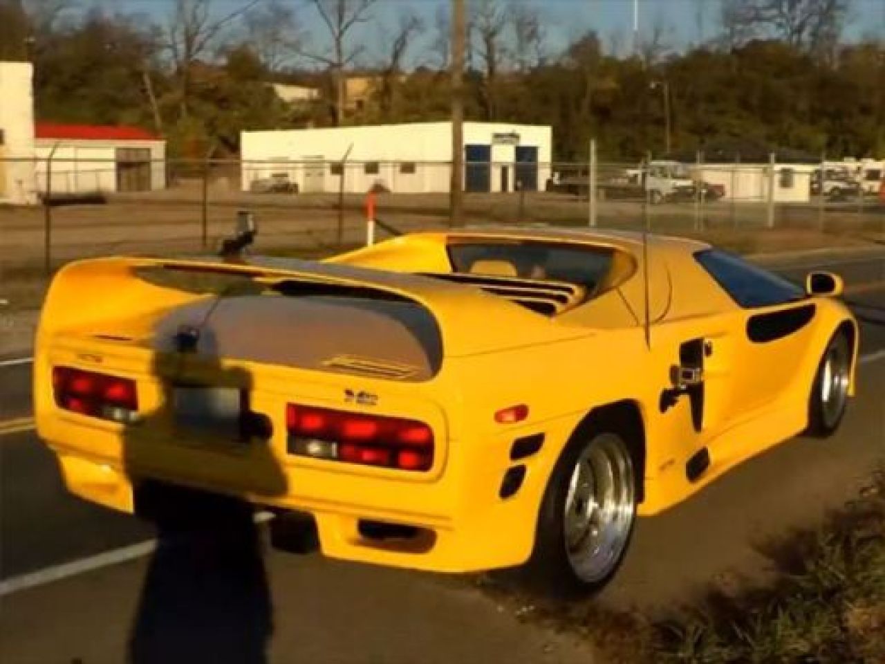 SUPER MASINA zilei | Cea mai tare BESTIE din anii '90. Supercar american cu motor de Lamborghini. Vezi cum arata:_2