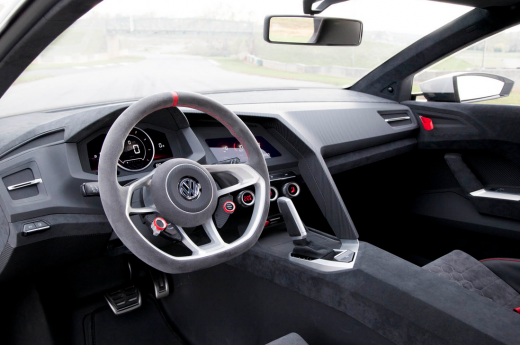 SUPER MASINA zilei | Volkswagen a lansat cel mai tare Golf din istorie: 500 de cai si 300 km/h! Pret FABULOS: mai scumpa decat Bugatti Veyron!_5