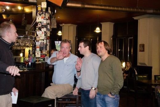 SUPER FOTO: Top Gear filmeaza langa Romania! N-o sa-ti vina sa crezi in ce masina au fost surprinsi prezentatorii: _5
