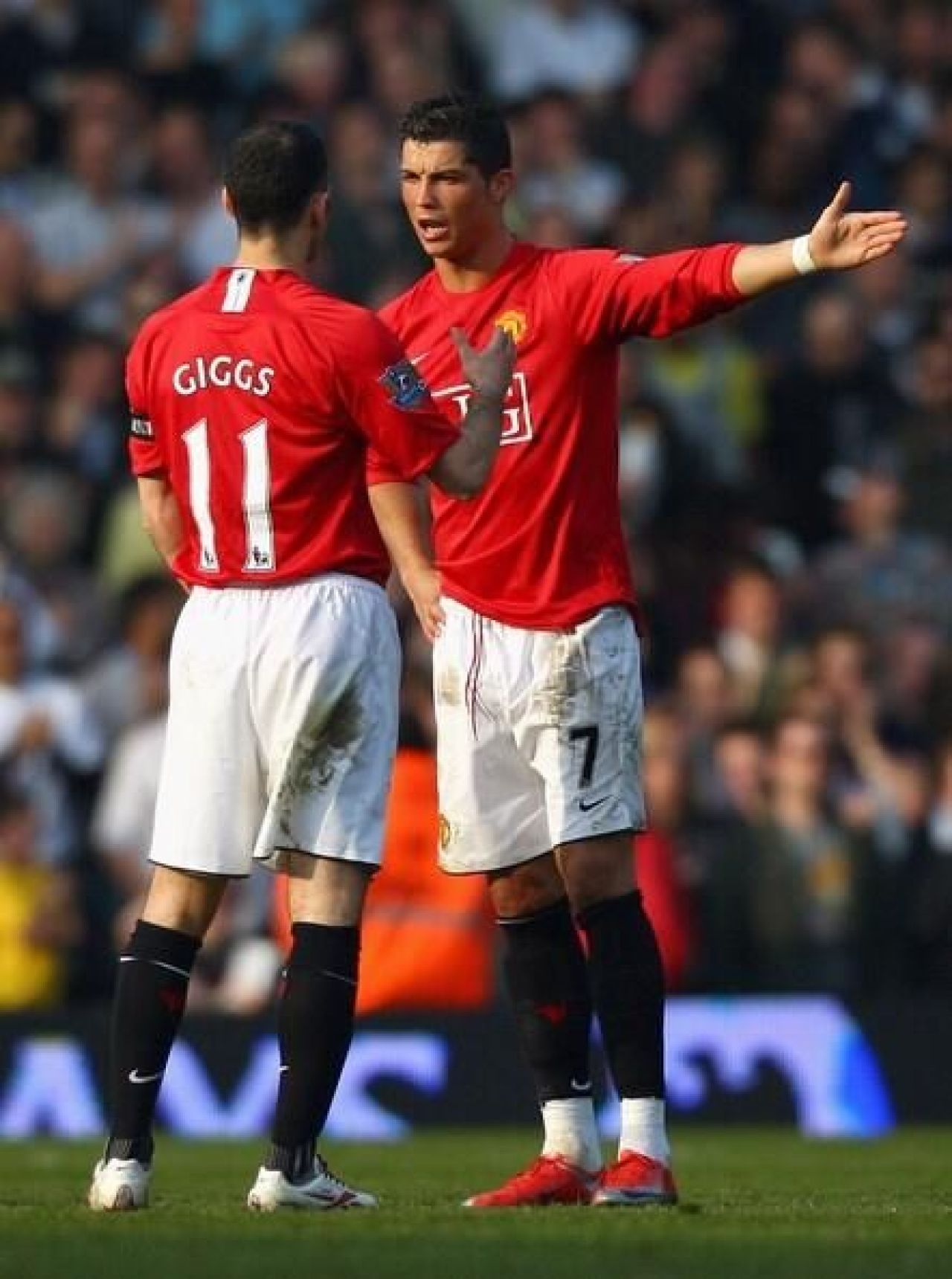 LEGENDAR! Ryan Giggs a implinit 40 de ani:
