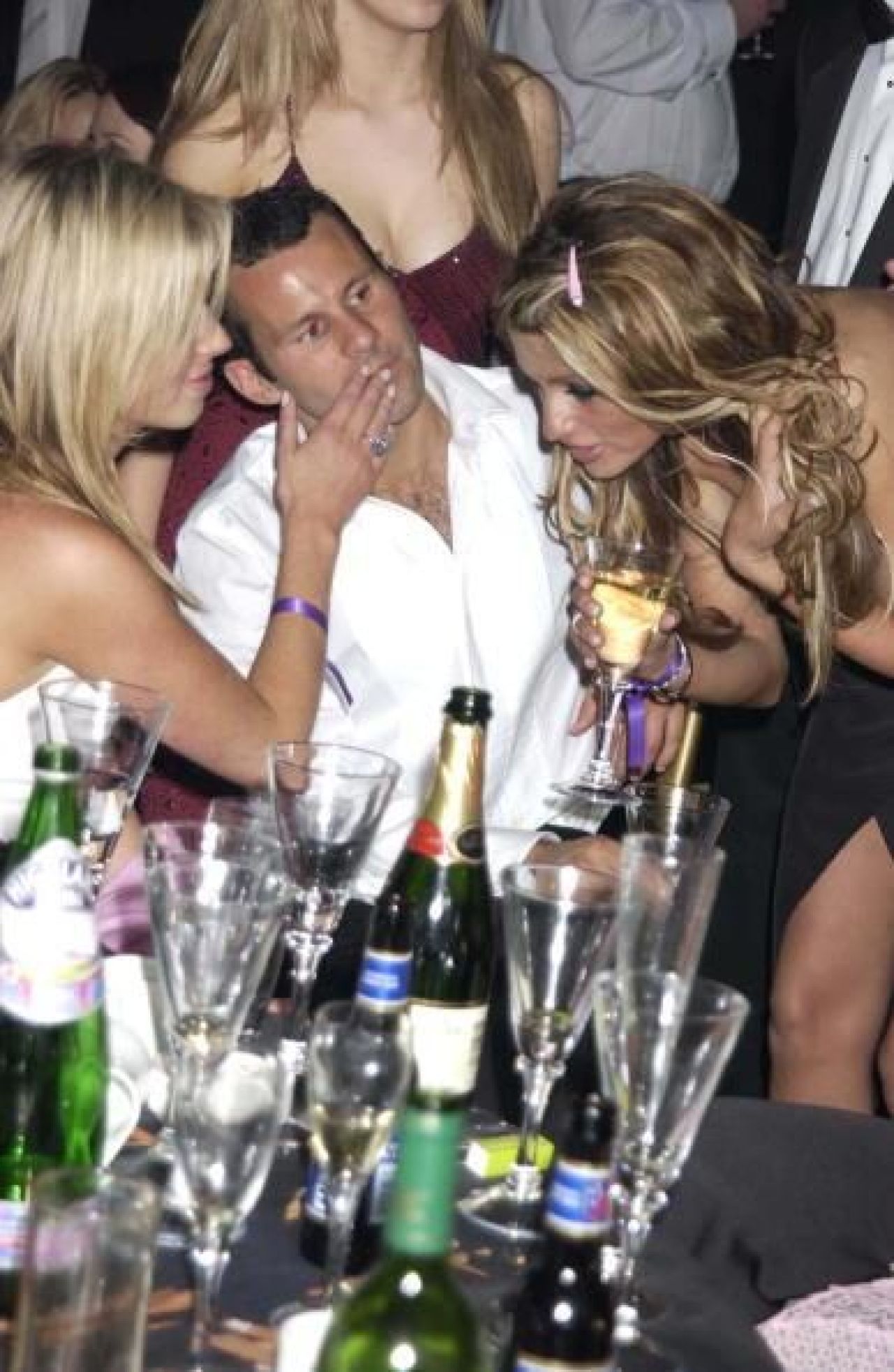 LEGENDAR! Ryan Giggs a implinit 40 de ani: