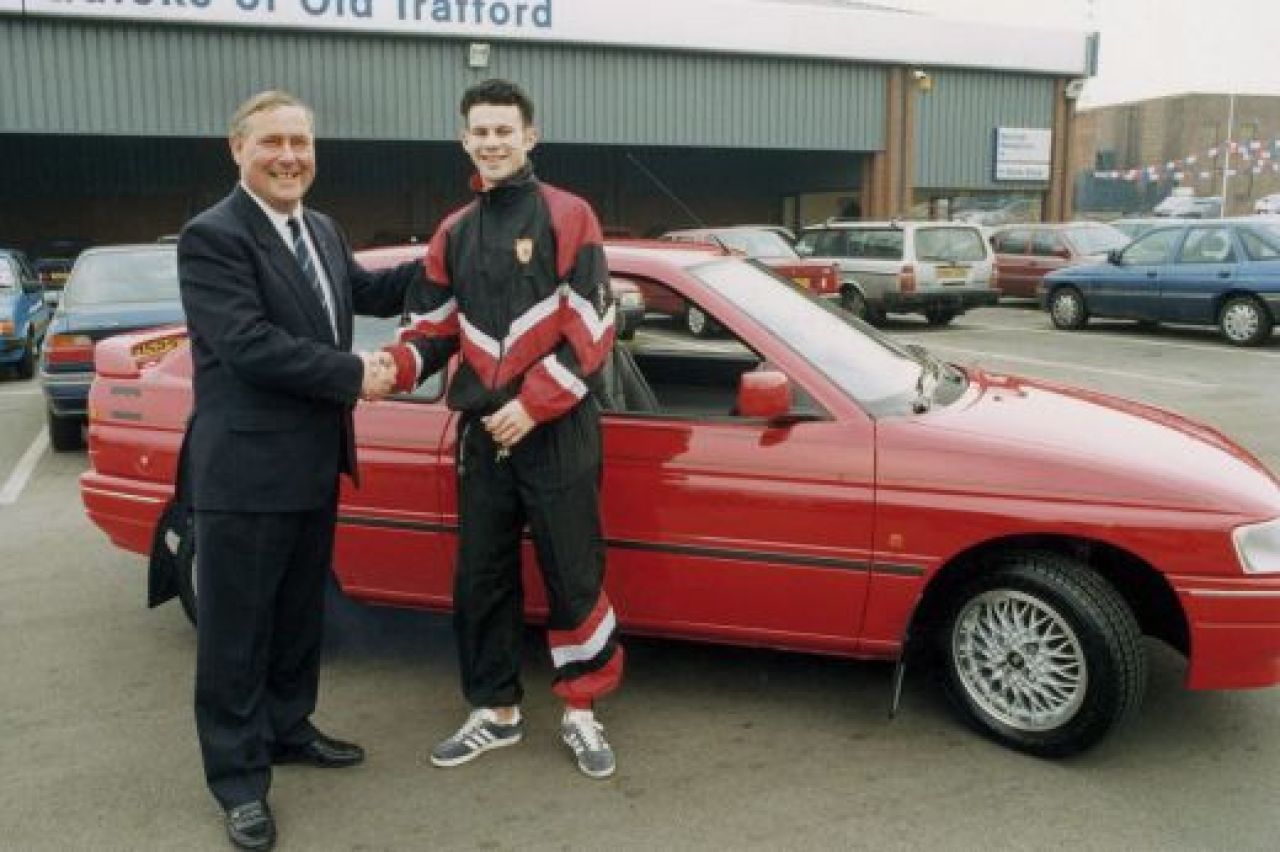 LEGENDAR! Ryan Giggs a implinit 40 de ani: