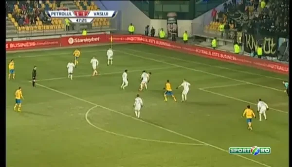 Moment UNIC in fotbal! Contra a reusit o facut scaunul sa ZBOARE! :)) Ce reactie a avut dupa ce Balaj nu i-a dat penalty