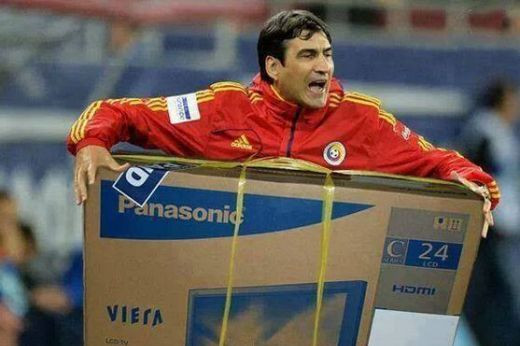 De ce nu a fost Romania la tragerea la sorti pentru Mondial? :)) Prima gluma pe seama nationalei lui Piturca, dupa tragerea la sorti: