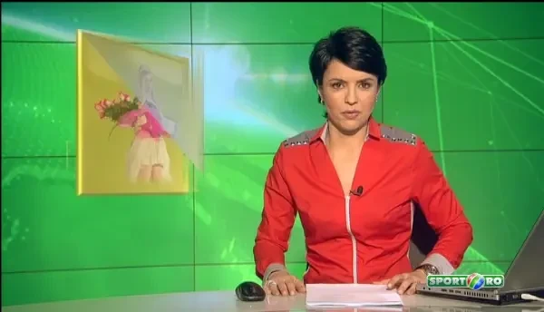 Miss Romania 2013 tine cu Steaua! Fata s-a emotionat cand l-a intalnit pe Bourceanu! Ce reactie a avut cand l-a vazut pe fotbalistul ei preferat: