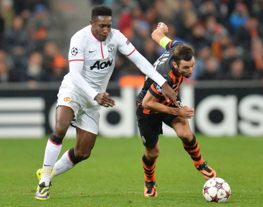 Mesaj SUPERB afisat de Manchester United! Banca de rezerve a englezilor va fi acoperita, in meciul cu Sahtior, cu un banner pentru Nelson Mandela