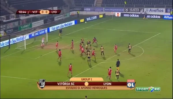 VIDEO Lyon l-a gasit pe urmasul lui Juninho! Dribling AMETITOR si sut fara speranta pentru portar! REZUMAT Guimaraes 1-2 Lyon!