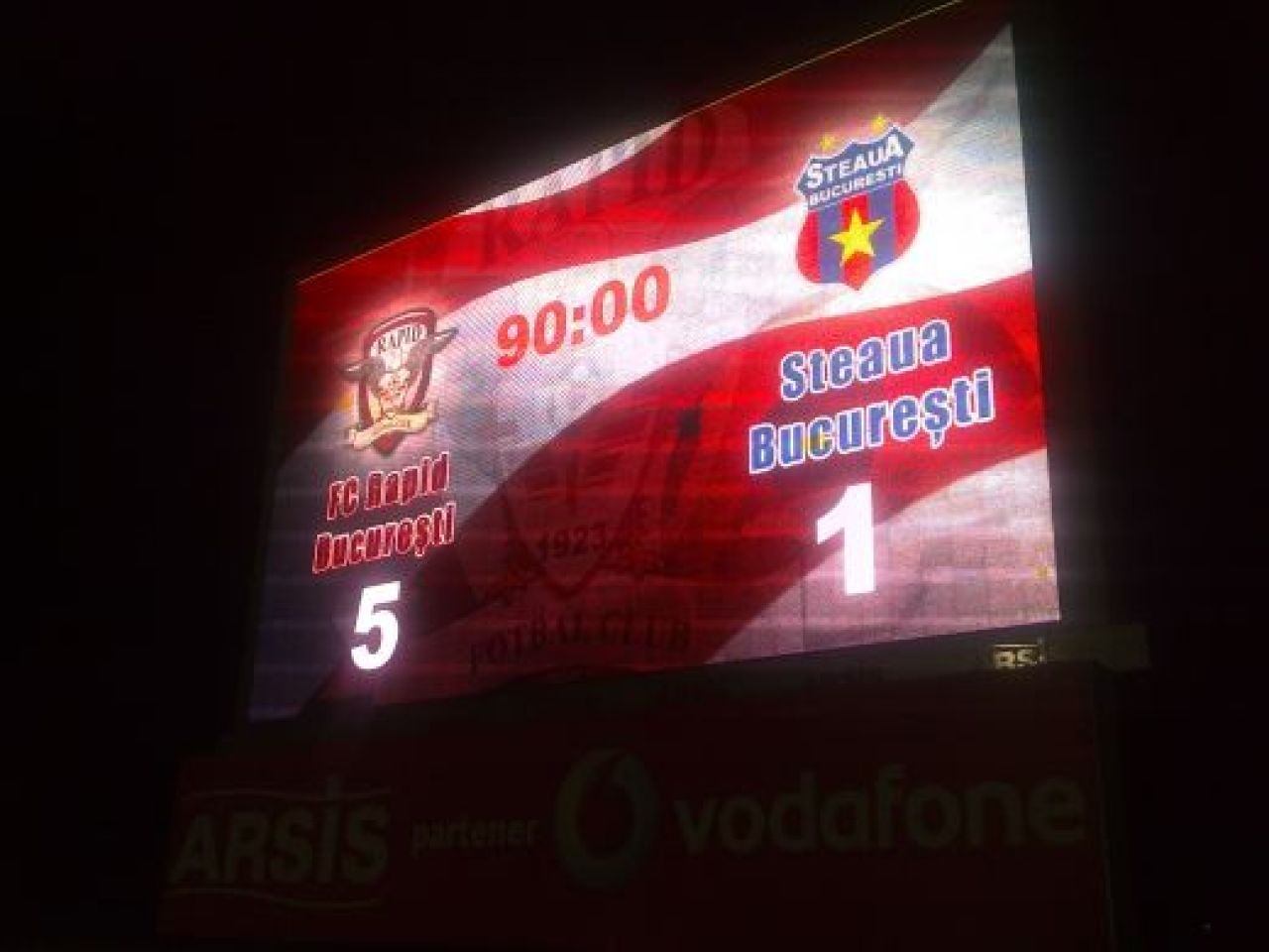 LIVE BLOG Si cu Astra BASTA | Aroganta fanilor Astrei dupa infrangere: